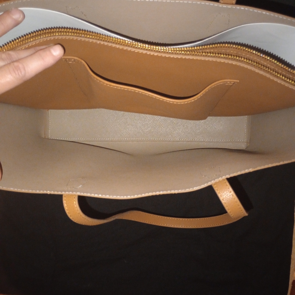 Quince Tan Tote Bag - Picture 5 of 8